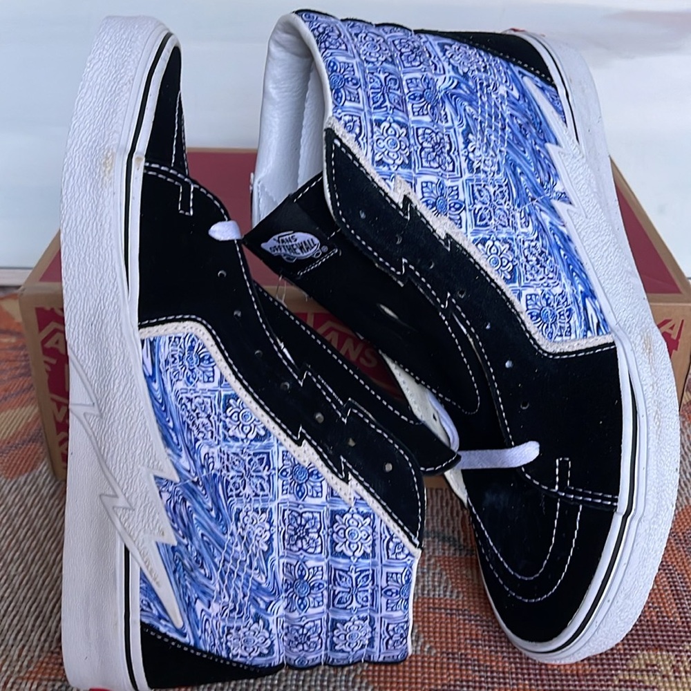 Vans Men’s Sk8-Hi Bolt Liquity Black
VN0A5JIVBLK Sneakers - Picture 6 of 16